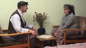 Uncle Uncle fucks Turbanlis wife (Turkish)
