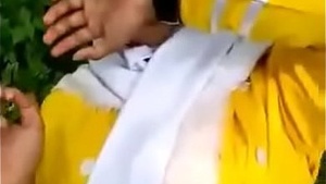 ABG JILBAB ML DI KEBUN SAVIT