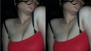Sexy Desi Bhabhi Ridding Hubby Dick