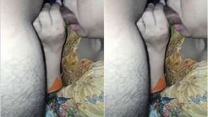 Paki Wife gives Blowjob bathing and Fucking Video