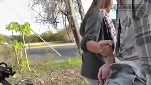 Stranger Gets A Blow Job In The Street