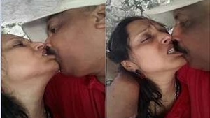 Mallu Cpl Kissing