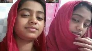 Desi Girl Showing Her Pussy