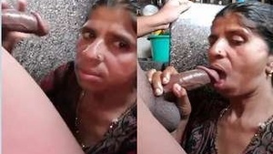Desi Bhabhi Sucking Dick