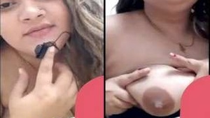 Paki Girl Showing Her Big Boobs
