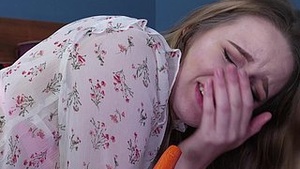 Jessica Kaye is sporadic from ordering sexual intercourse, leading to someone who wants more to encompass the legs of the male anus