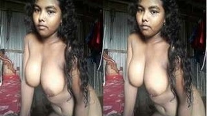 Desi Girl Record Her Nude Video
