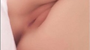 Young Chinese girl with left pint 1