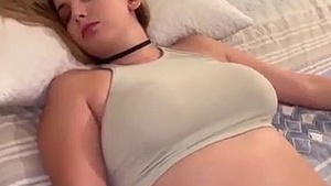 woke up my sleepy sister, broad-marked her pussy, then fucked