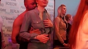 Medical borderline amateurs sucking to stay away from haircuts