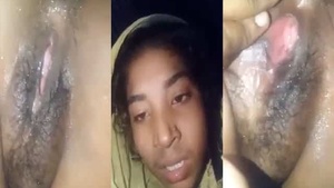 Bangladeshi unsatisfied village girl gets pussy show selfie