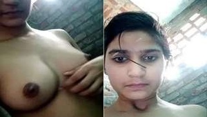 Cute Desi indian Girl Showing Boobs and Wet Pussy