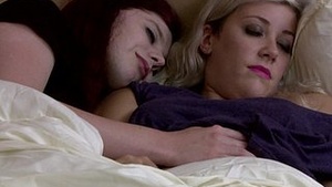 SUZIE Split spreads wont hear limbs for Chelsea Poe member