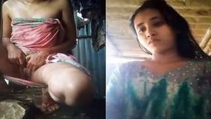 Cute Girl Showing Pussy