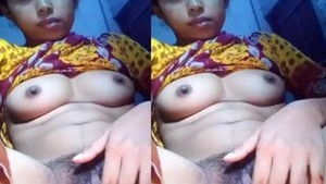 Horny brunette Girl Pussy Fingering