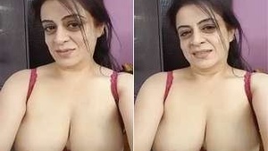 Horny Desi Bhabhi Showing Boobs