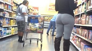 Phat ass osonk spandex - she loves it!