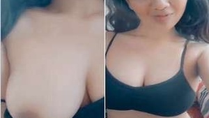 Cute Desi indian Girl Showing Boobs