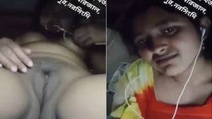 Horny Desi indian Girl Showing Boobs pussy On Video Call
