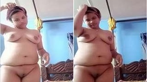 Horny Desi indian Girl Record Her Nude Selfie