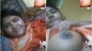 Cute Desi indian Girl Showing Her Big Boobs Pussy Fingerring On Video Call