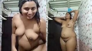 Exclusive Sexy Swathi Naidu Bathing