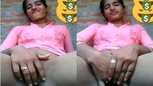 Horny Girl Fingerring On Video Call