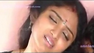 Telugu character actress Wahida in anagarikama
