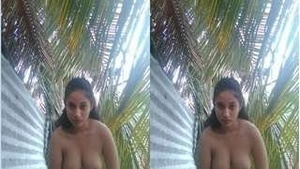 Cute Girl Showing Her Nude Body And OutDoor Bathing