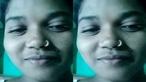 Desi Village Girl Showing Her Boobs Pussy