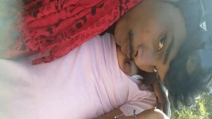 Tempting hot Desi girl sucking MMS video