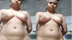 Cute Girl Nude Selfie