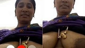 Horny Desi Bhabhi Showing Her Big Boobs On Video Call