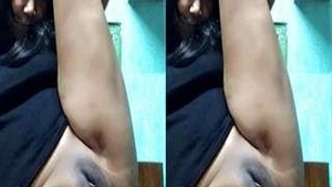 Cute Desi Girl Showing Her Boobs and Fingerring