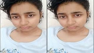 Cute Desi indian Girl Showing Boobs on Video Call