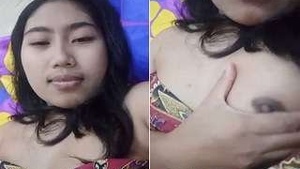 Cute hot Girl Showing Her Boobs Pussy