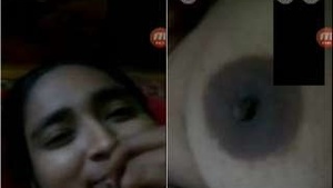 Boudi Showing Her Big Boobs On Video Call