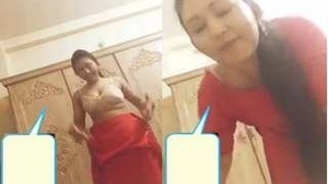 Desi indian Girl Showing Boobs on Video call