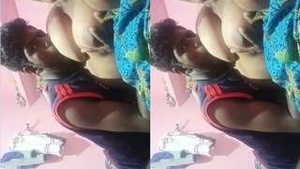 Desi Cpl Romance and Boobs Sucking