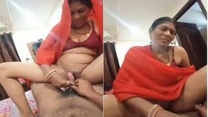 Desi Bhabhi Ridding Dick