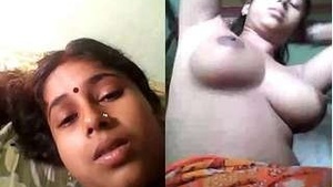 Horny Desi Boudi Showing Her Boobs Pussy Fingerring