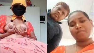 Famous Telugu Bhabhi Showing her Boobs and Pussy