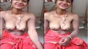 Hot Look Desi Bhabhi Showing Her Boobs Pussy to Hubby On Video Call