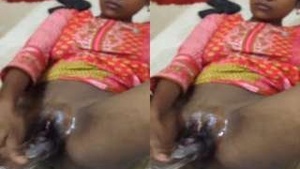 Horny Desi Girl Masturbating