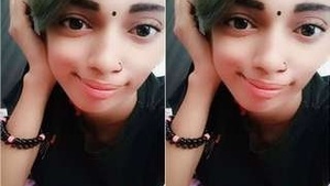 Sexy Girl Showing Her Pussy to Lover on video Call