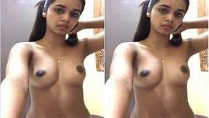 Cute Desi indian Girl Showing Boobs and Pussy