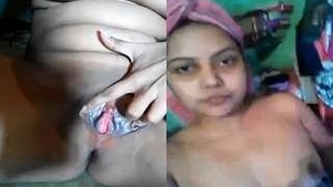 Horny Girl Fingering