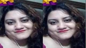 Sexy Boudi Showing Boobs And Pussy