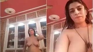 Horny Paki Bhabhi Showing her Nude Body