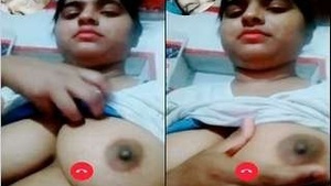 Sexy Girl Showing her Boobs on Video Call